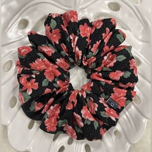 XXL/JUMBO SCRUNCHIE (Never Been Used)